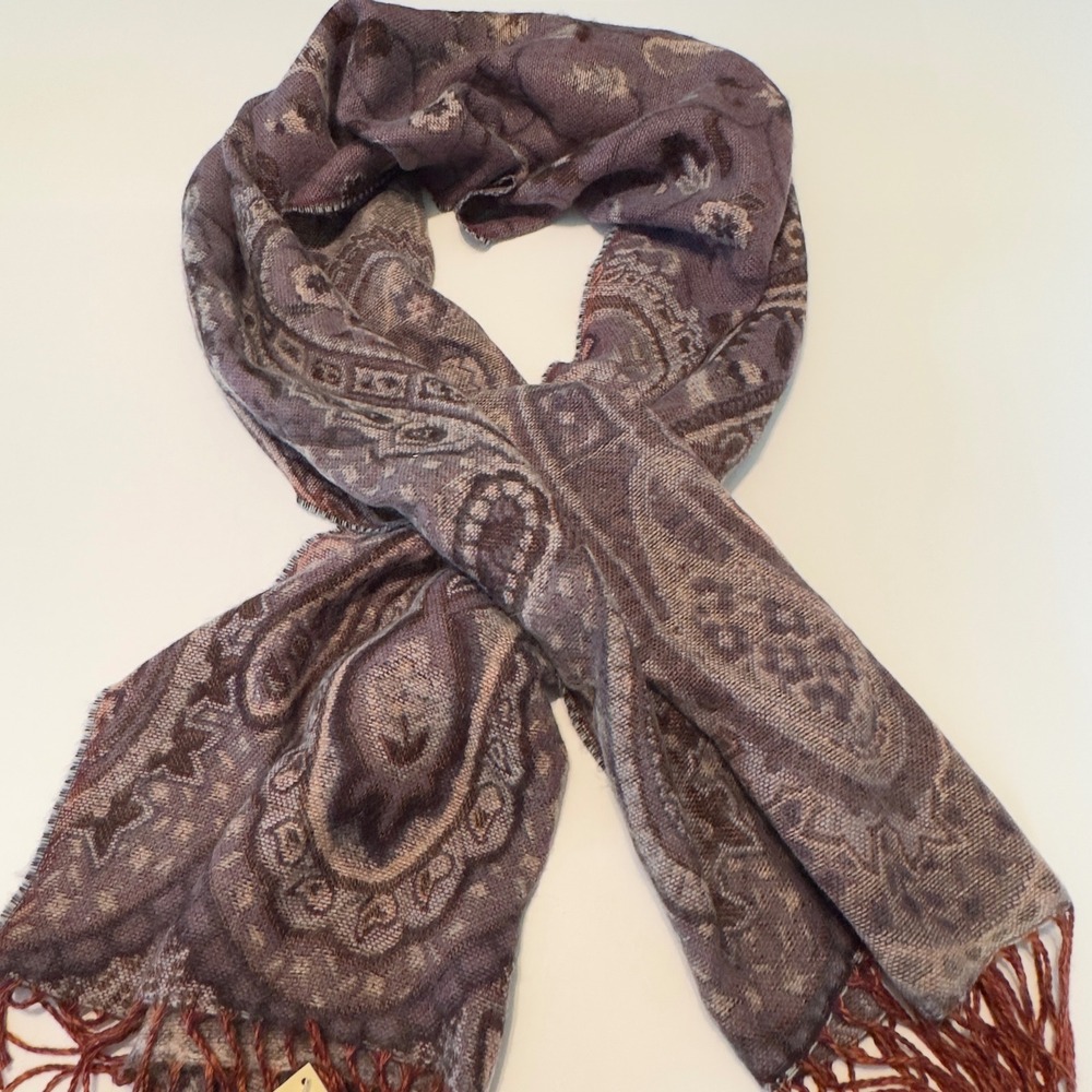 Manifattura Tessile Chiti Scarf Purple Paisley Italian Wrap NEW 82x30 Shawl